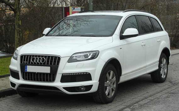 AUDI Q7 taxi